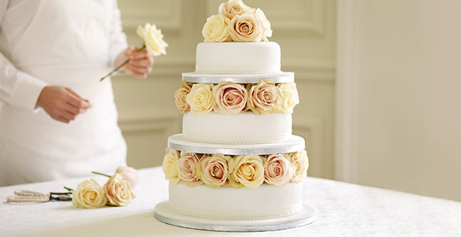 Vestuvinis tortas – ypatingas vestuvių šventės atributas