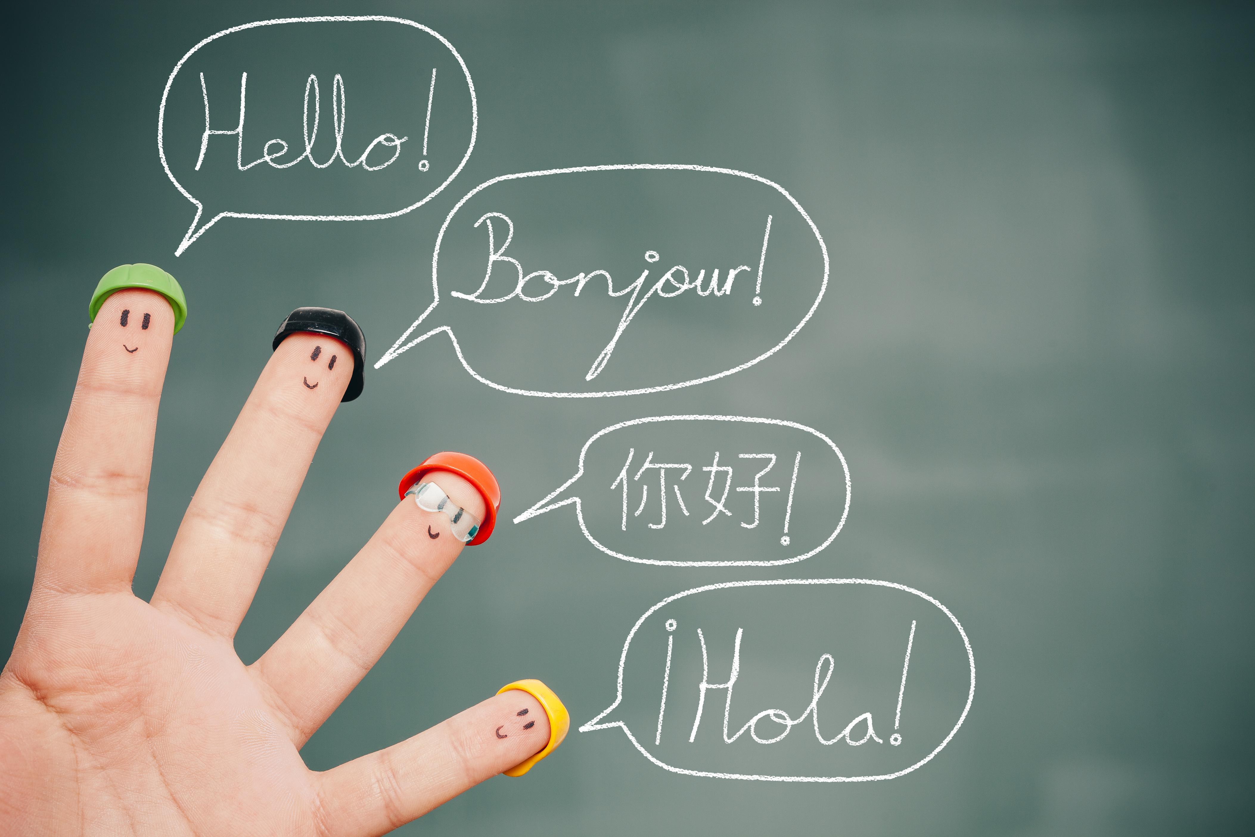 Užsienio kalbos pamokos: mokykloje, internetu ar savarankiškai?